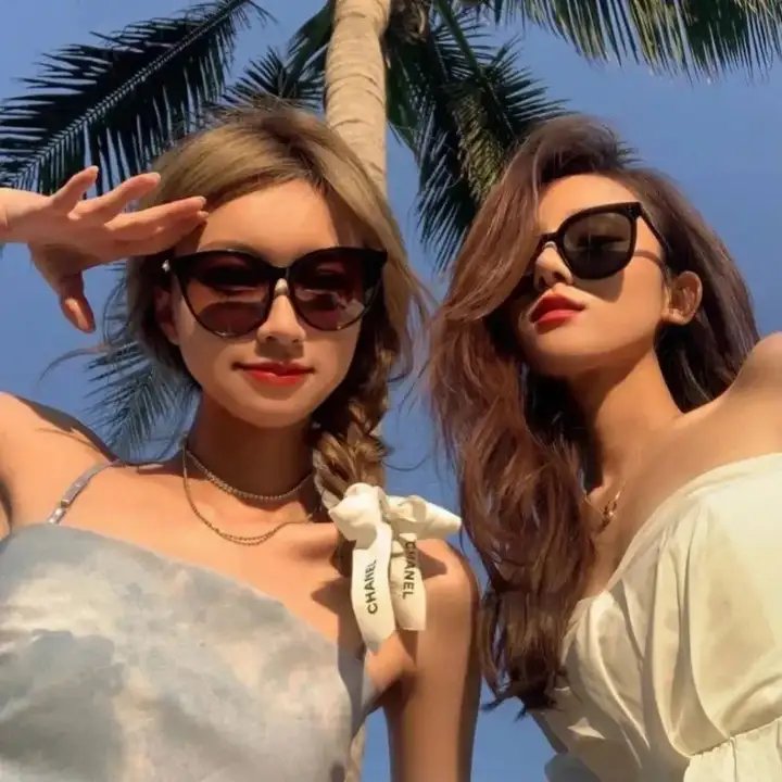 吞噬太阳的女子